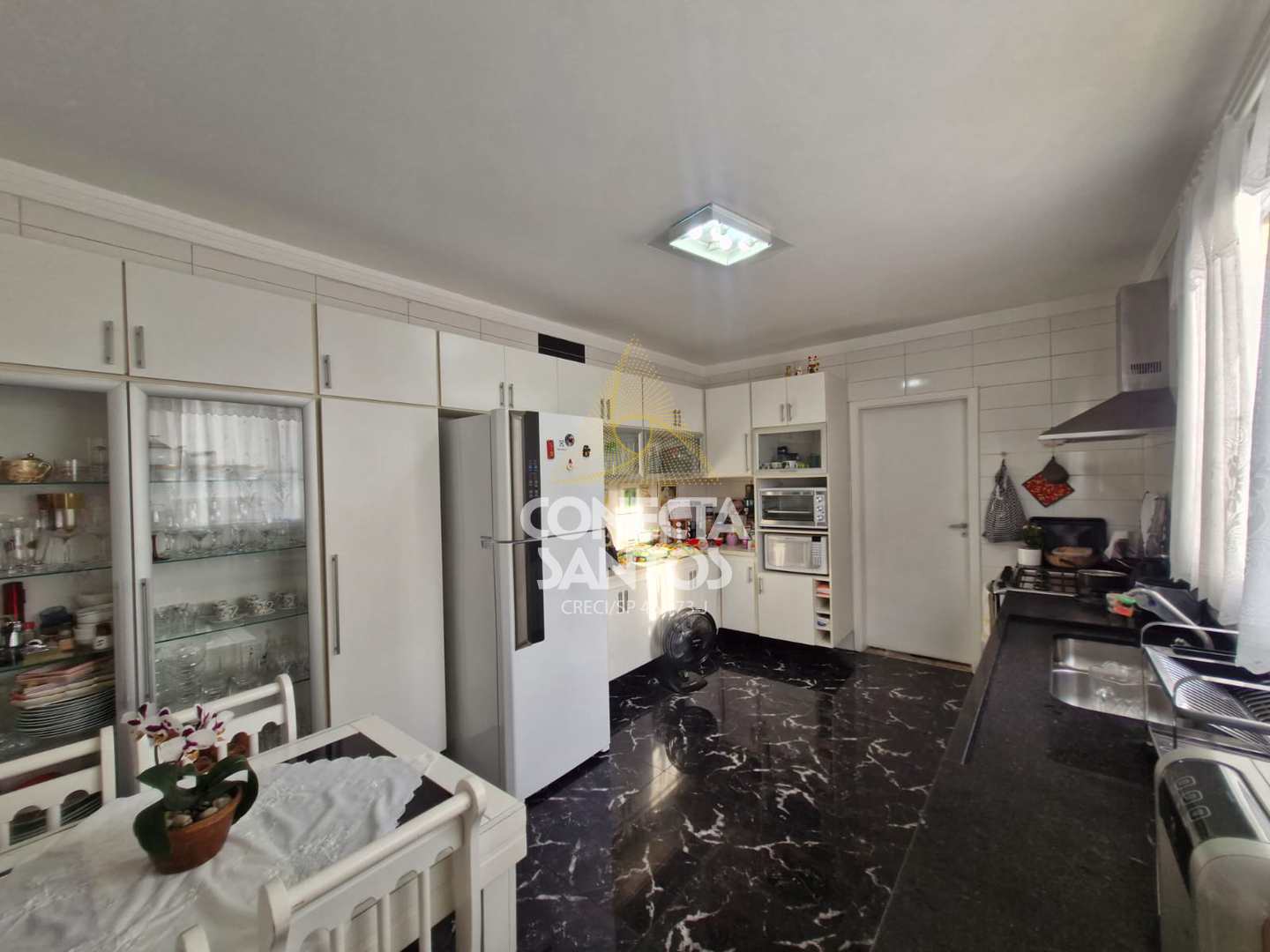 Casa à venda e aluguel com 3 quartos, 250m² - Foto 69
