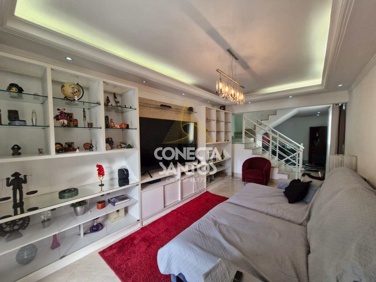 Casa à venda e aluguel com 3 quartos, 250m² - Foto 2