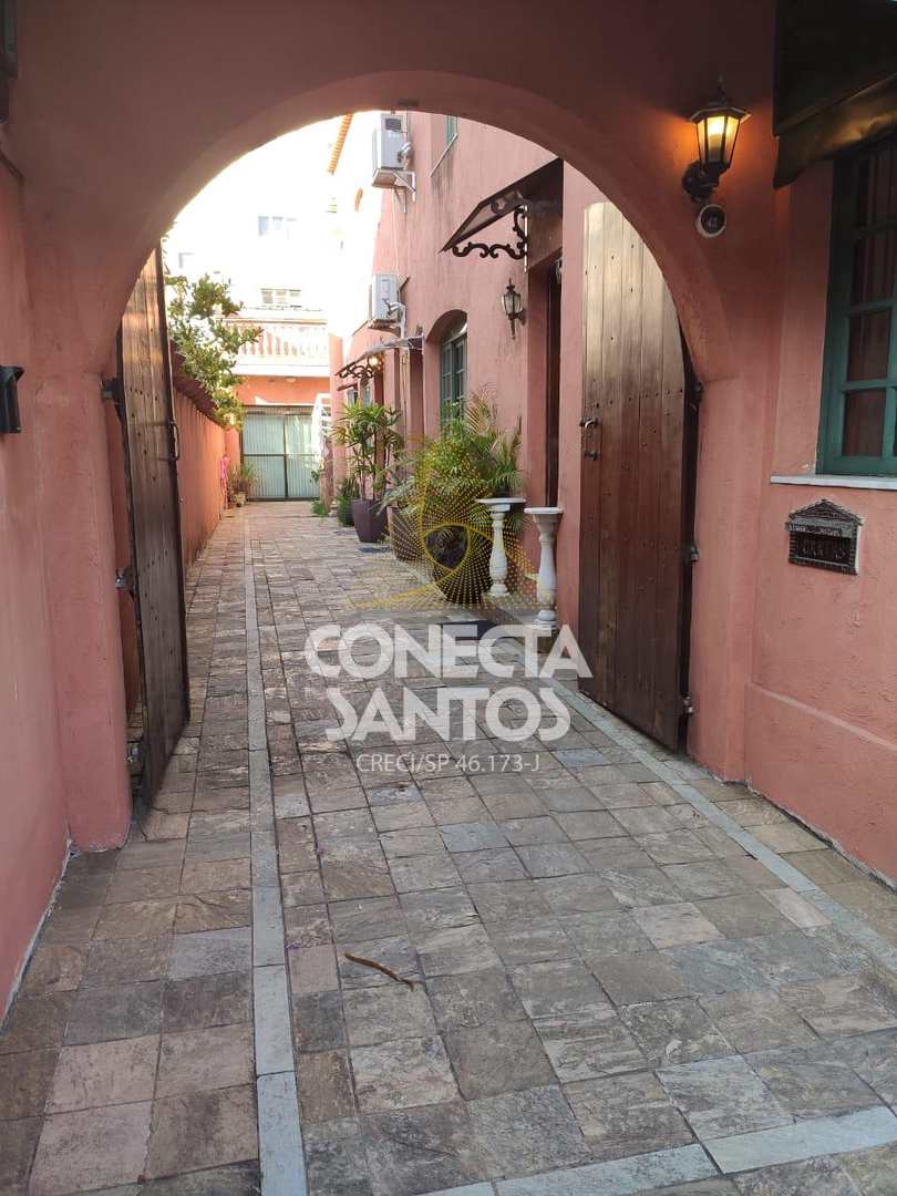 Sobrado à venda e aluguel com 7 quartos, 300m² - Foto 1