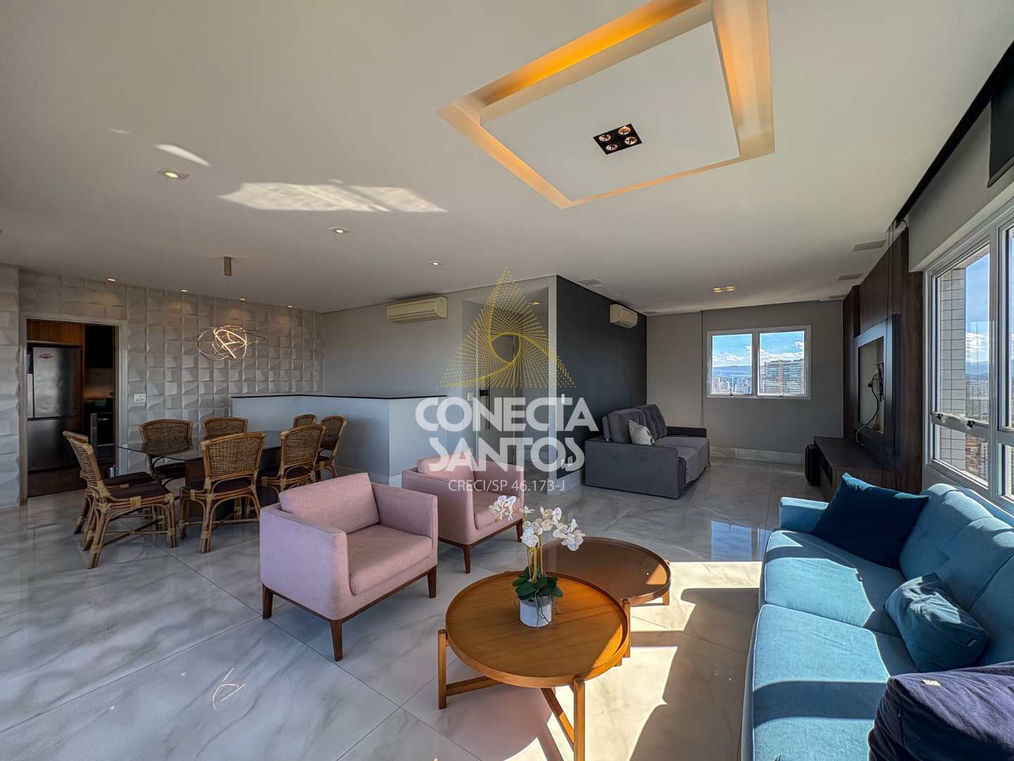 Apartamento à venda com 4 quartos, 234m² - Foto 2