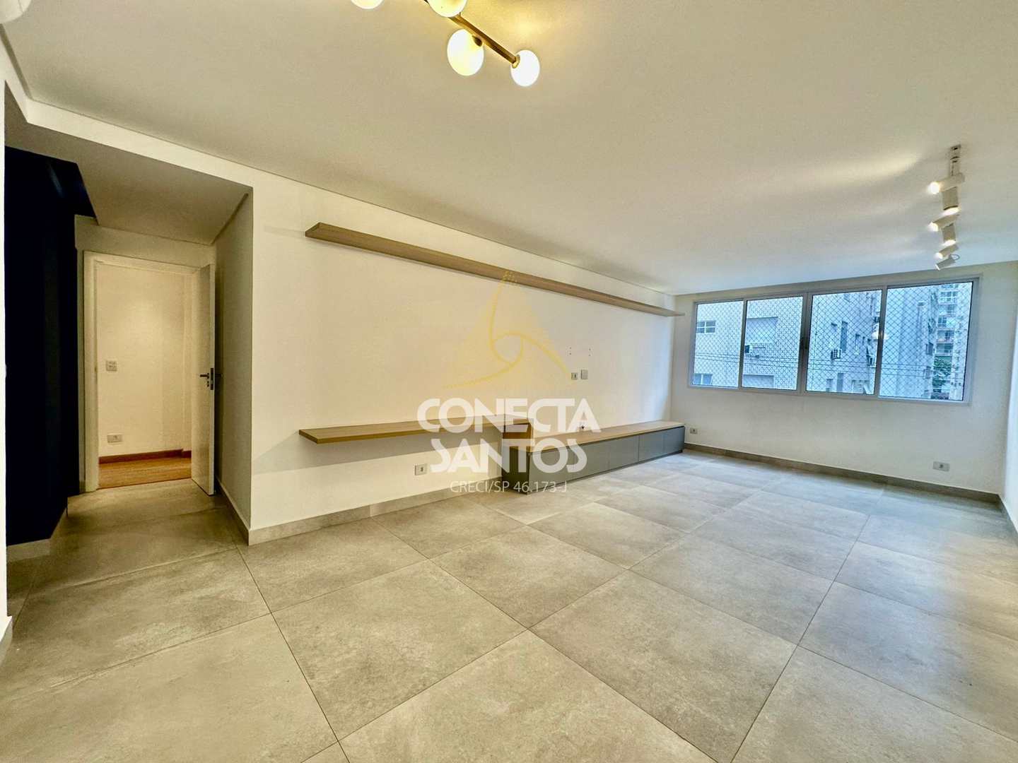 Apartamento à venda com 3 quartos, 127m² - Foto 2
