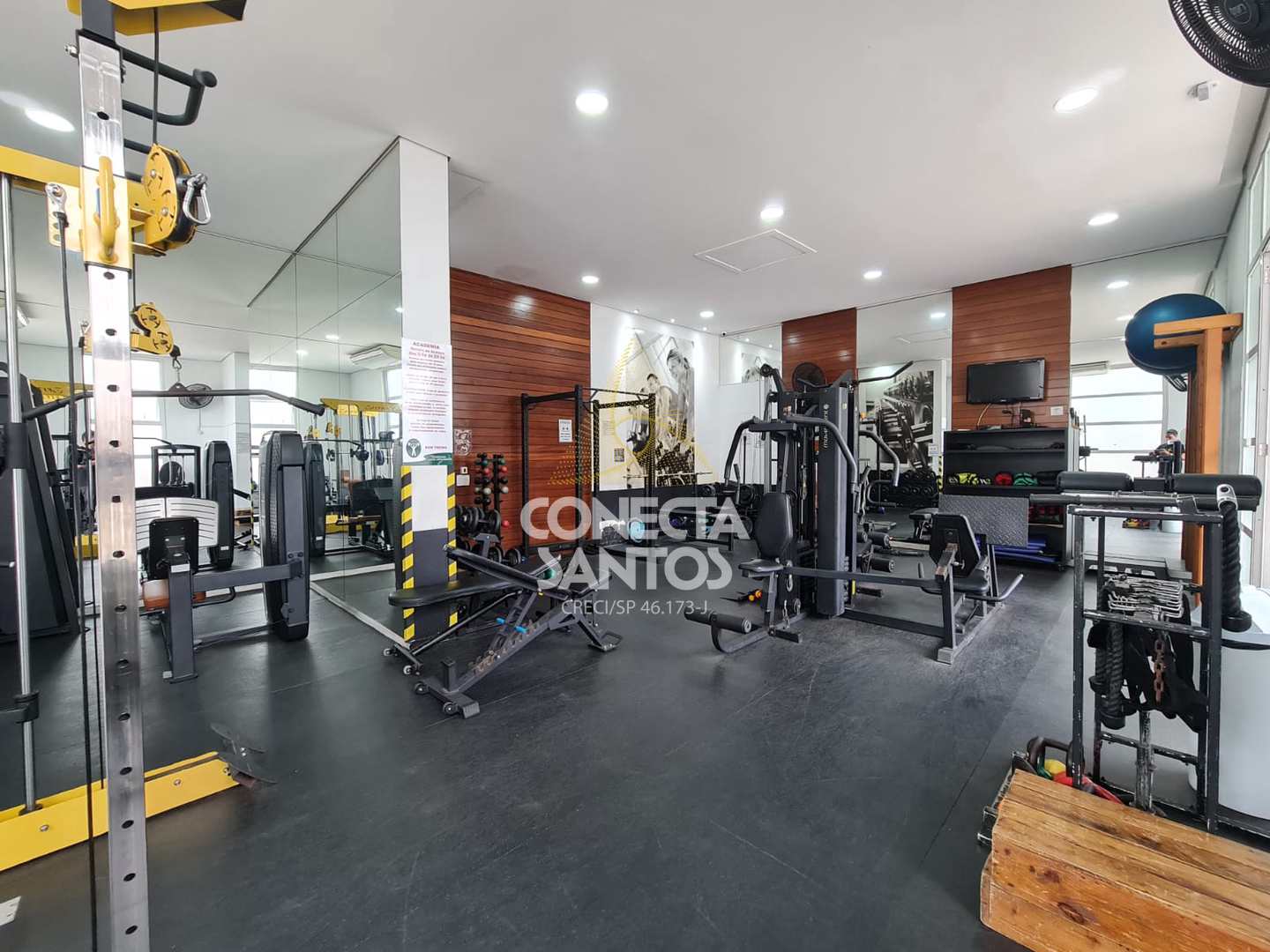 Apartamento para alugar com 2 quartos, 80m² - Foto 43