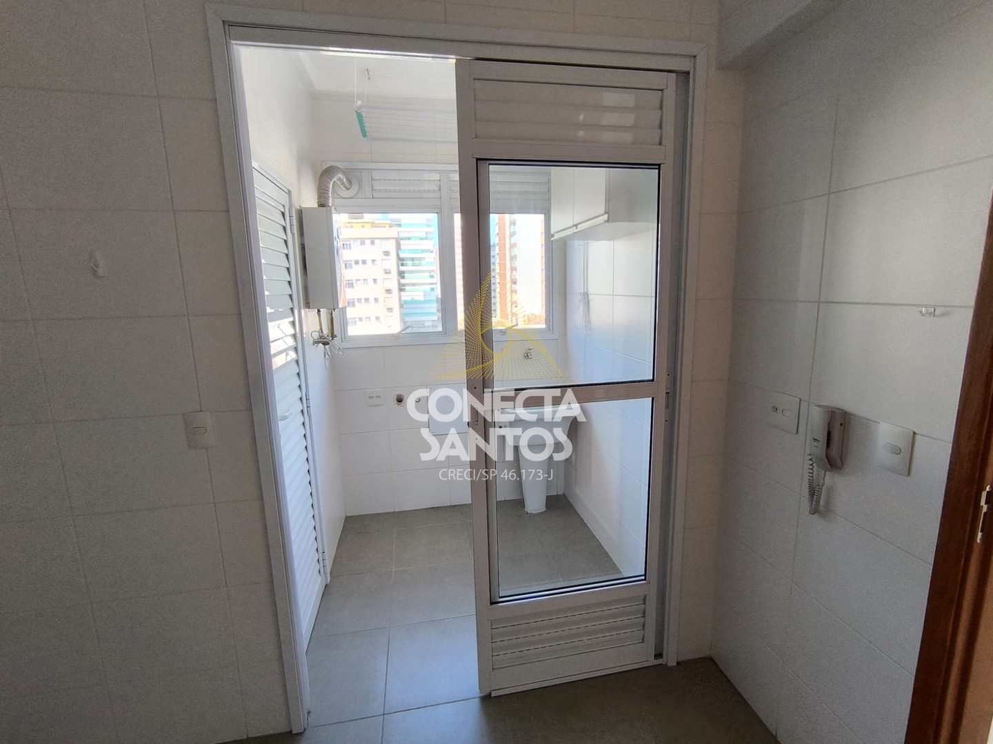 Apartamento para alugar com 2 quartos, 70m² - Foto 13