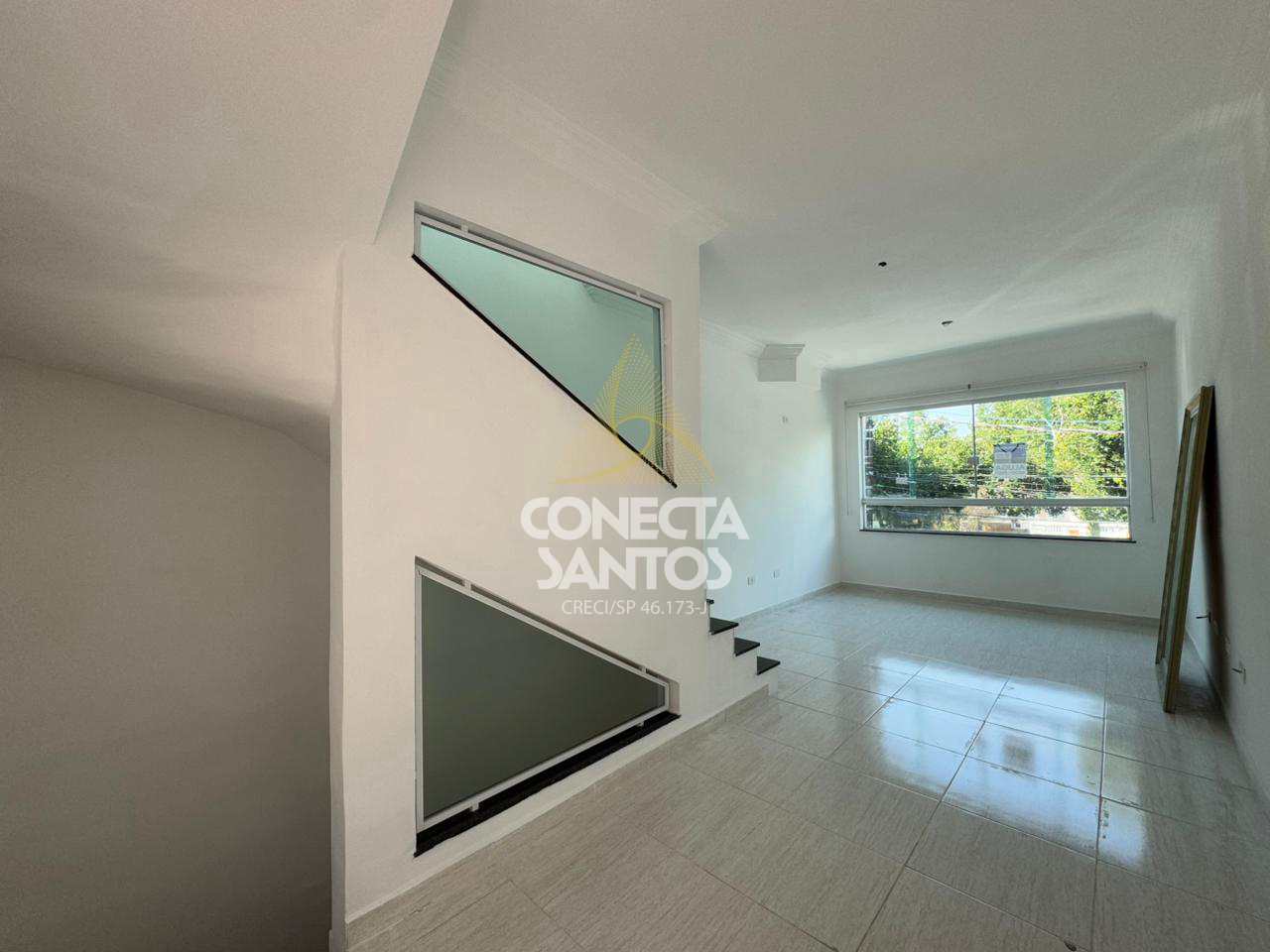 Casa para alugar com 3 quartos, 140m² - Foto 1