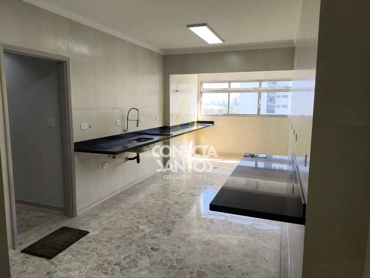 Cobertura à venda com 4 quartos, 220m² - Foto 4
