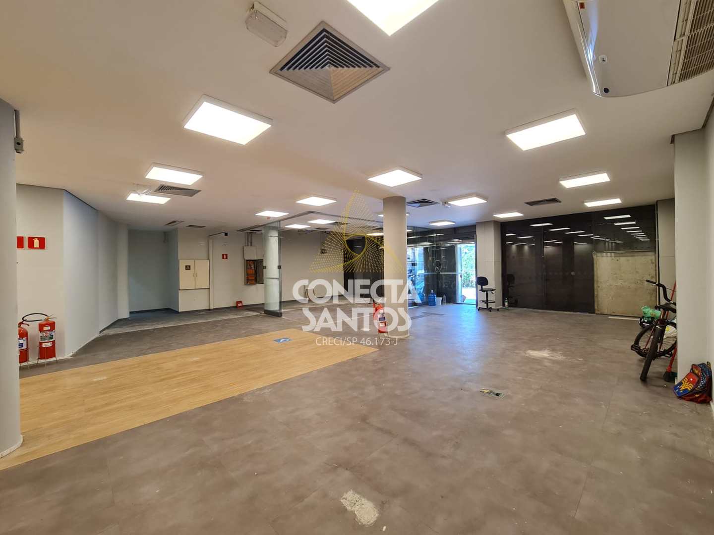 Loja-Salão, 450 m² - Foto 1