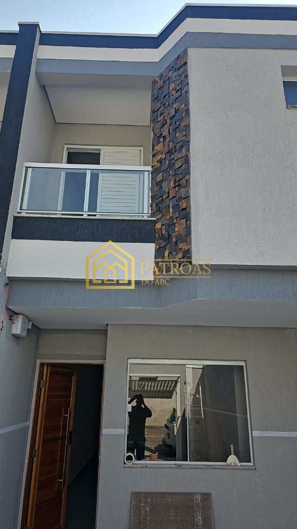 Sobrado à venda com 3 quartos, 140m² - Foto 1