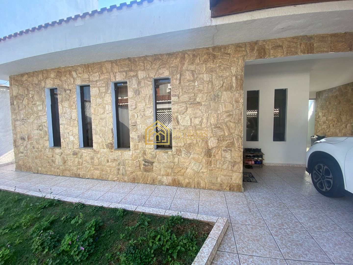 Casa à venda com 5 quartos, 298m² - Foto 7