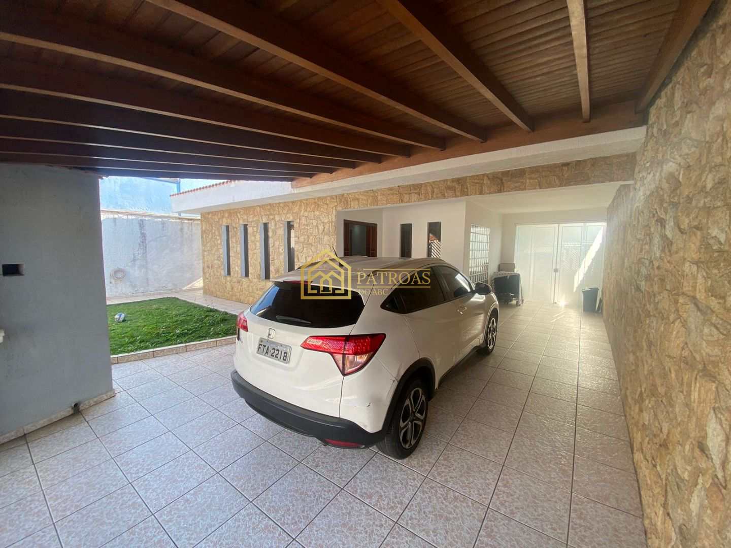 Casa à venda com 5 quartos, 298m² - Foto 19