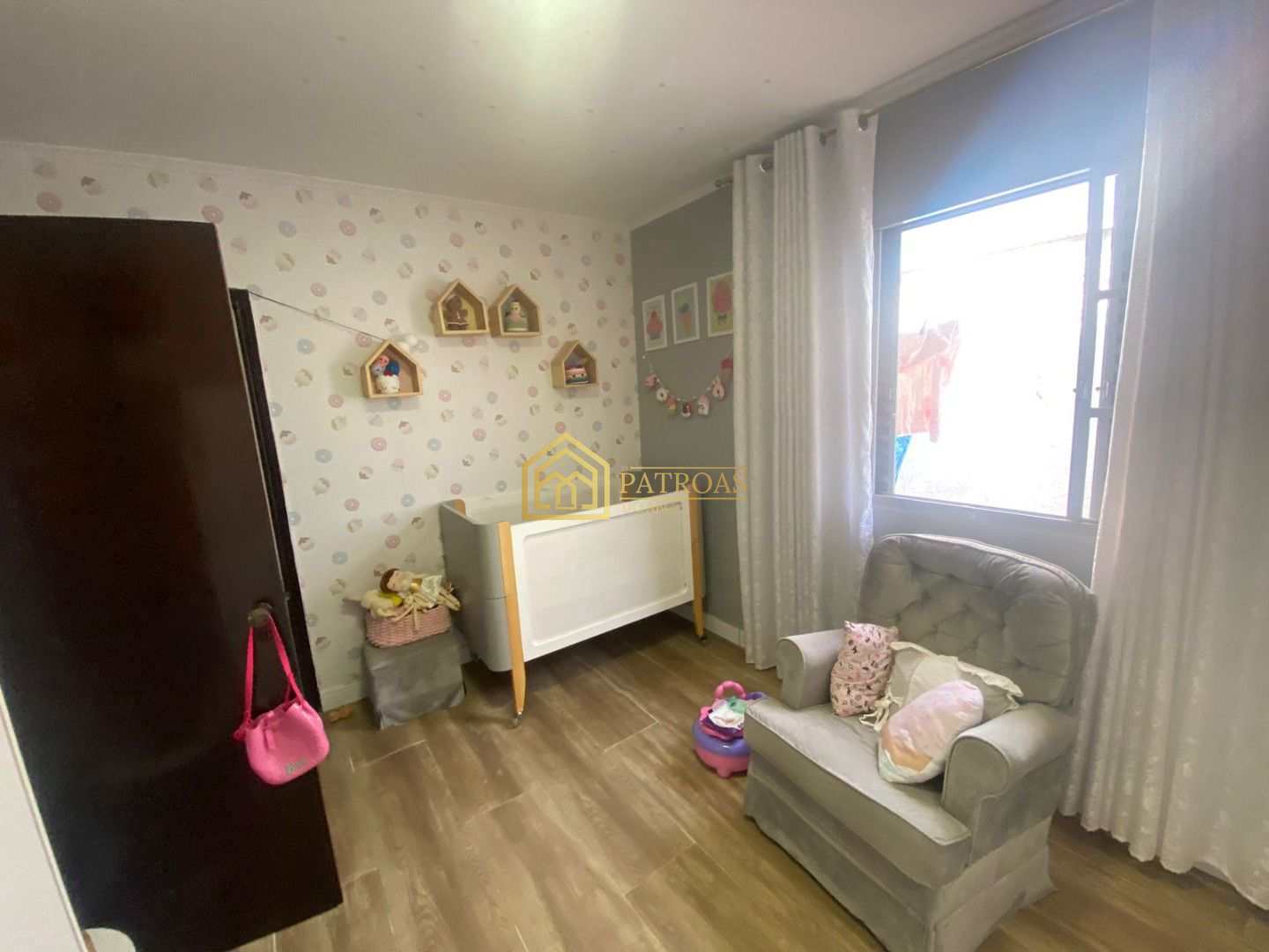 Casa à venda com 5 quartos, 298m² - Foto 11