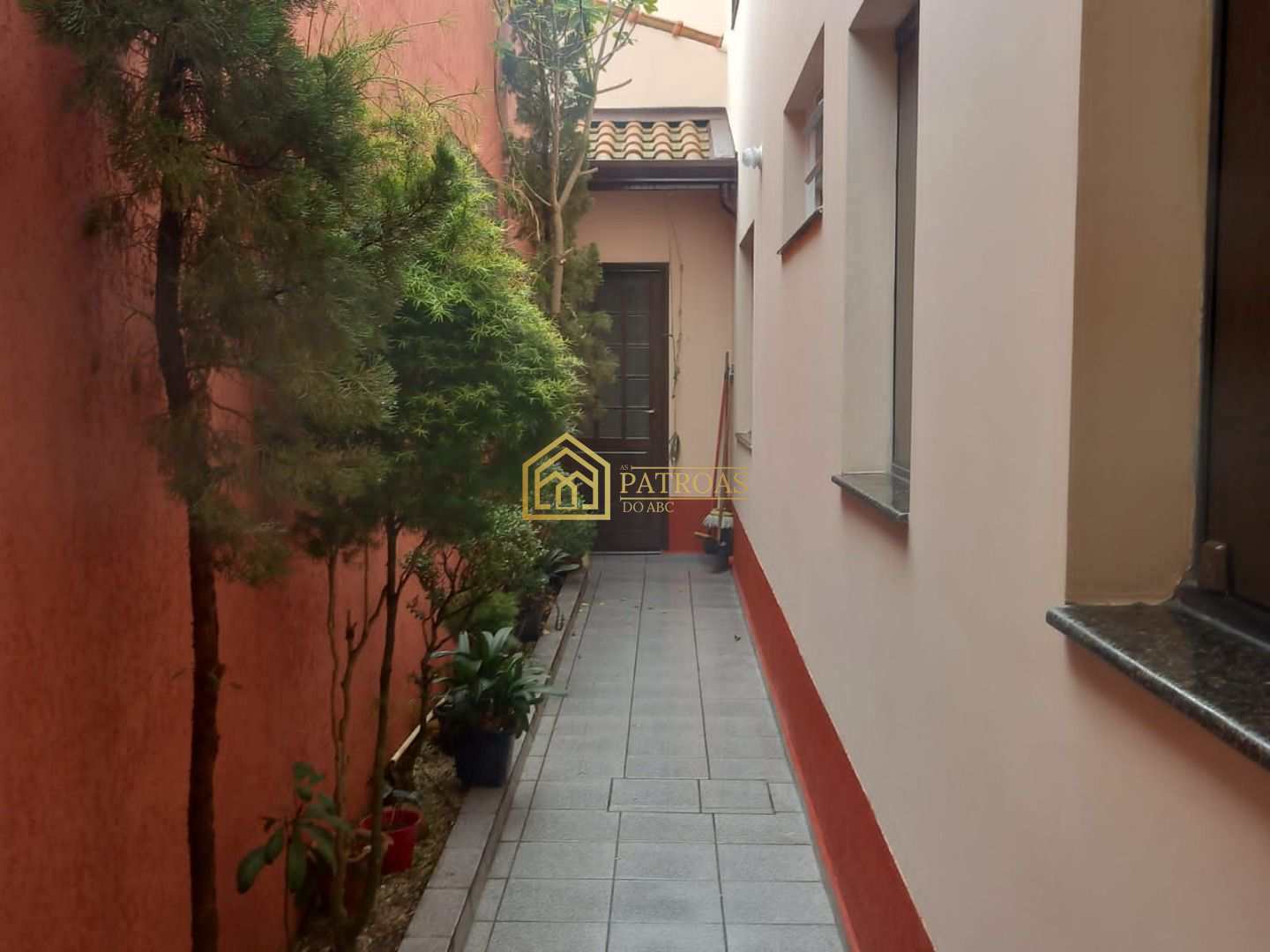 Sobrado à venda com 3 quartos, 250m² - Foto 12