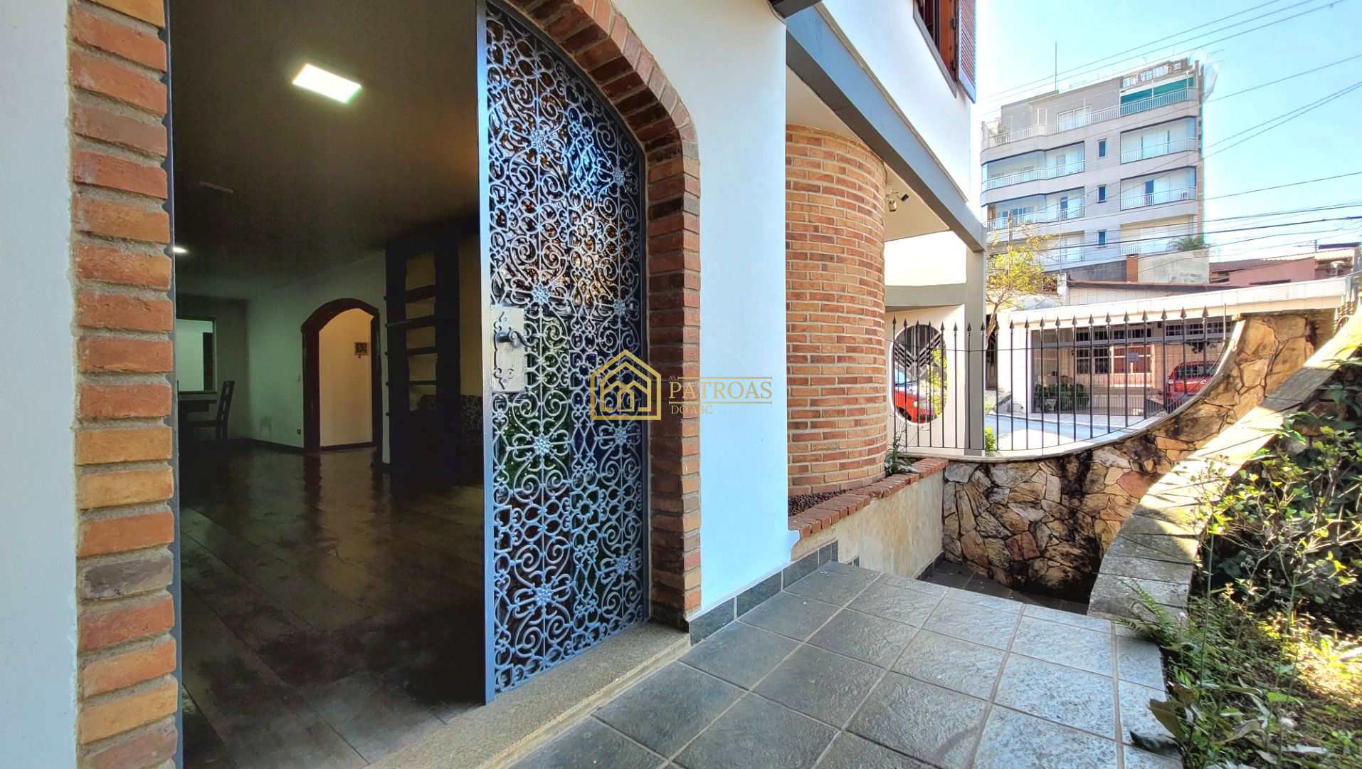 Sobrado à venda com 3 quartos, 239m² - Foto 3