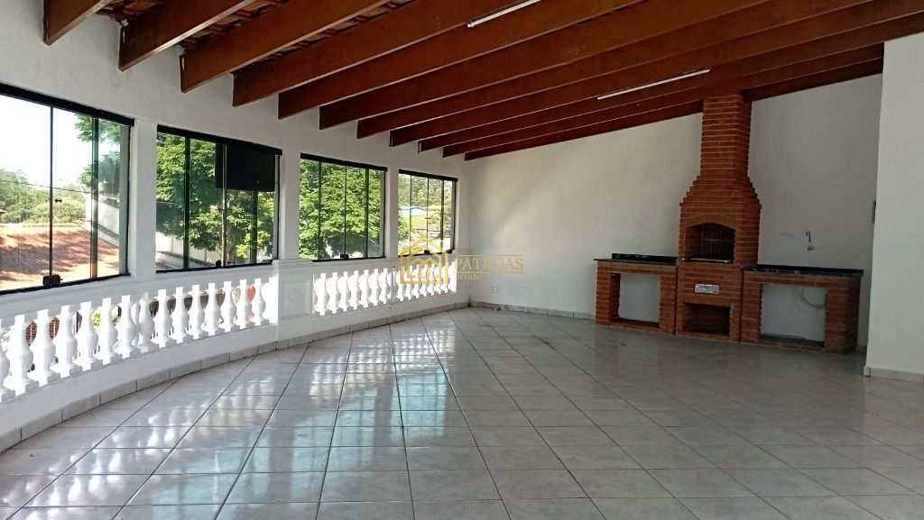 Sobrado à venda e aluguel com 3 quartos, 373m² - Foto 1