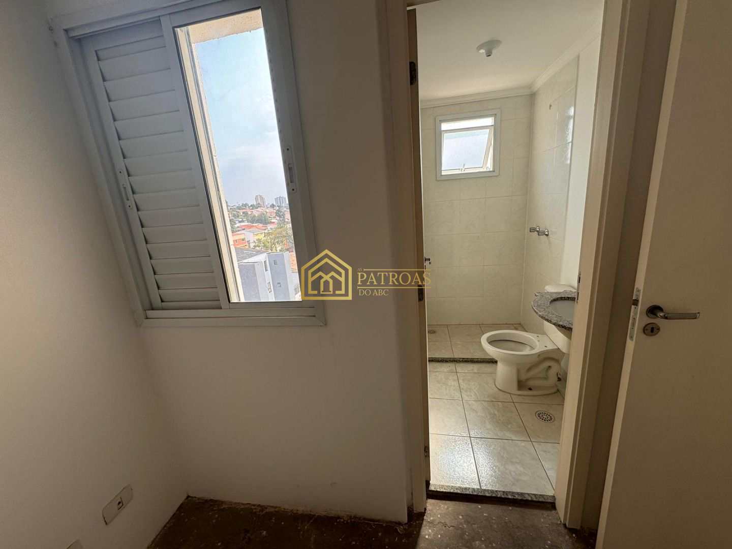 Apartamento à venda com 3 quartos, 63m² - Foto 2