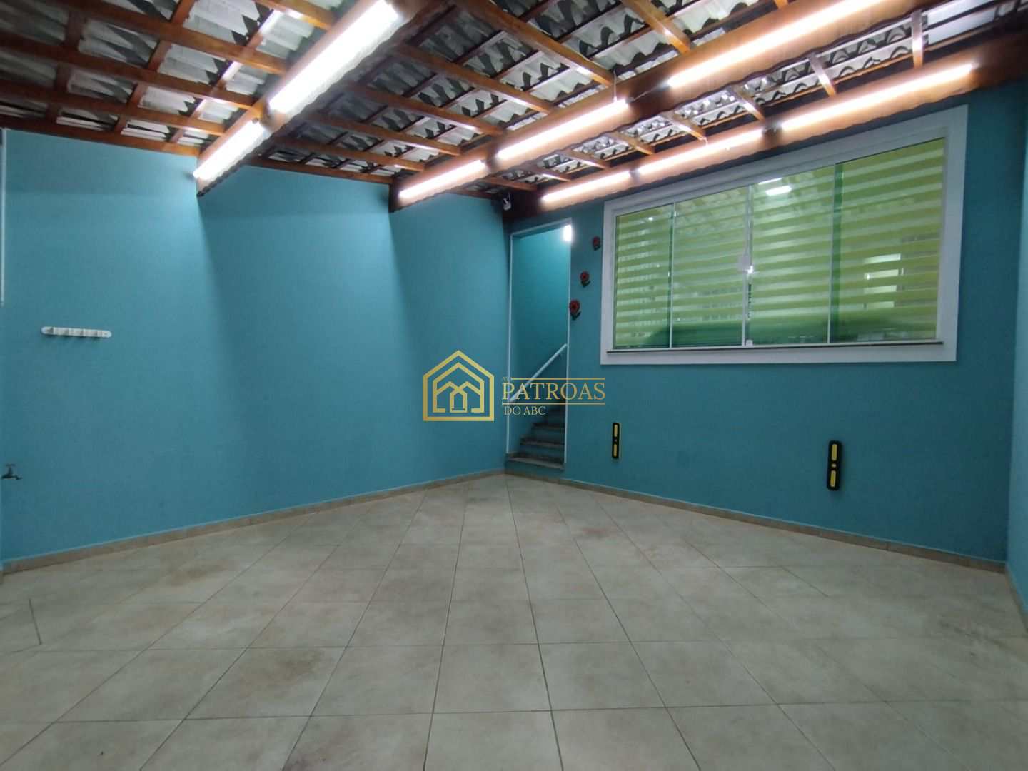 Sobrado à venda com 3 quartos, 250m² - Foto 3