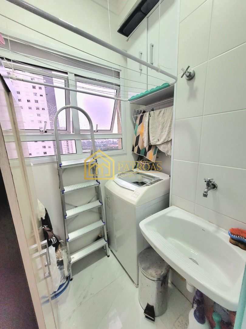 Apartamento à venda com 2 quartos, 59m² - Foto 13