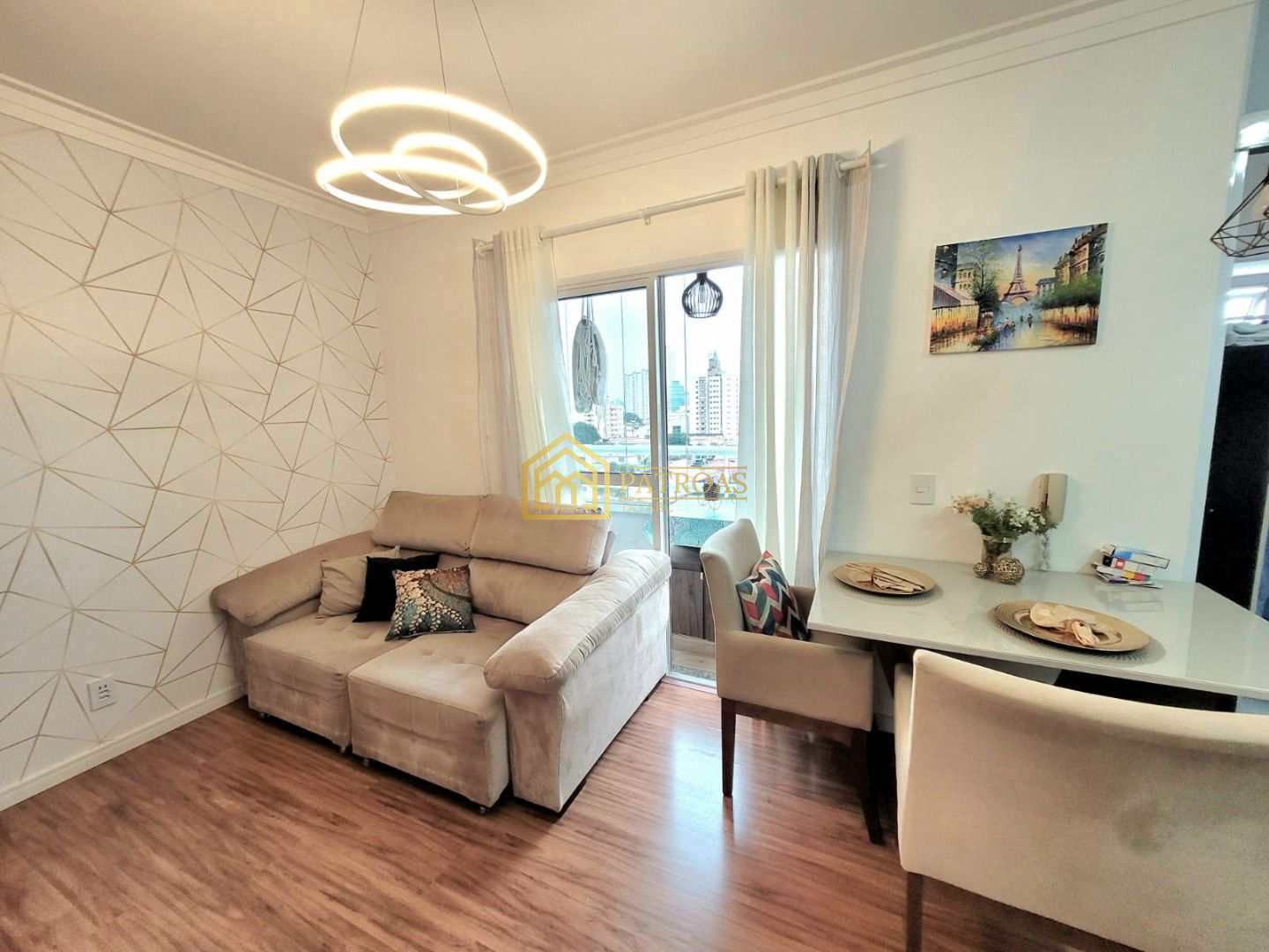 Apartamento à venda com 2 quartos, 59m² - Foto 2