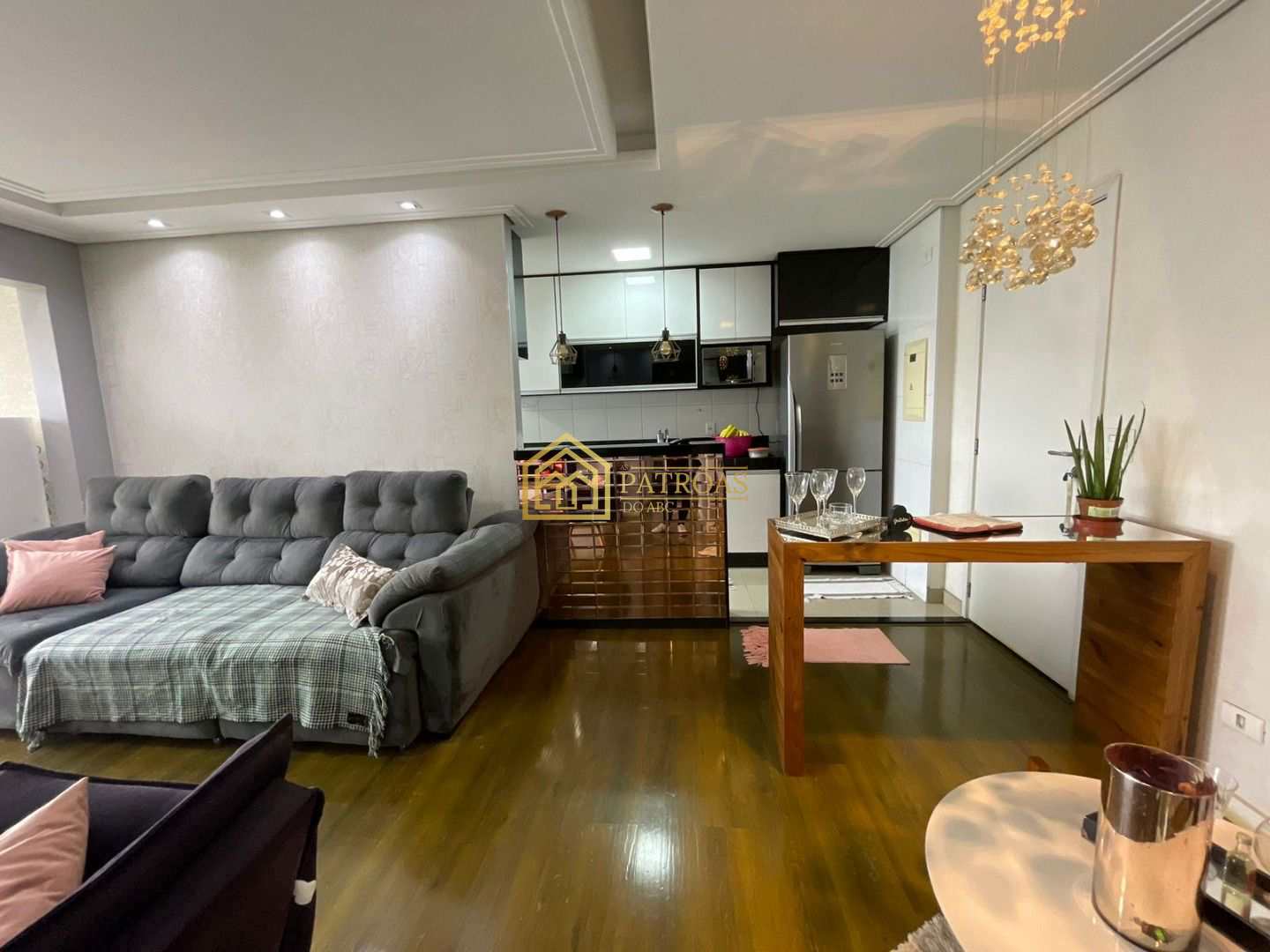 Apartamento à venda com 2 quartos, 81m² - Foto 3