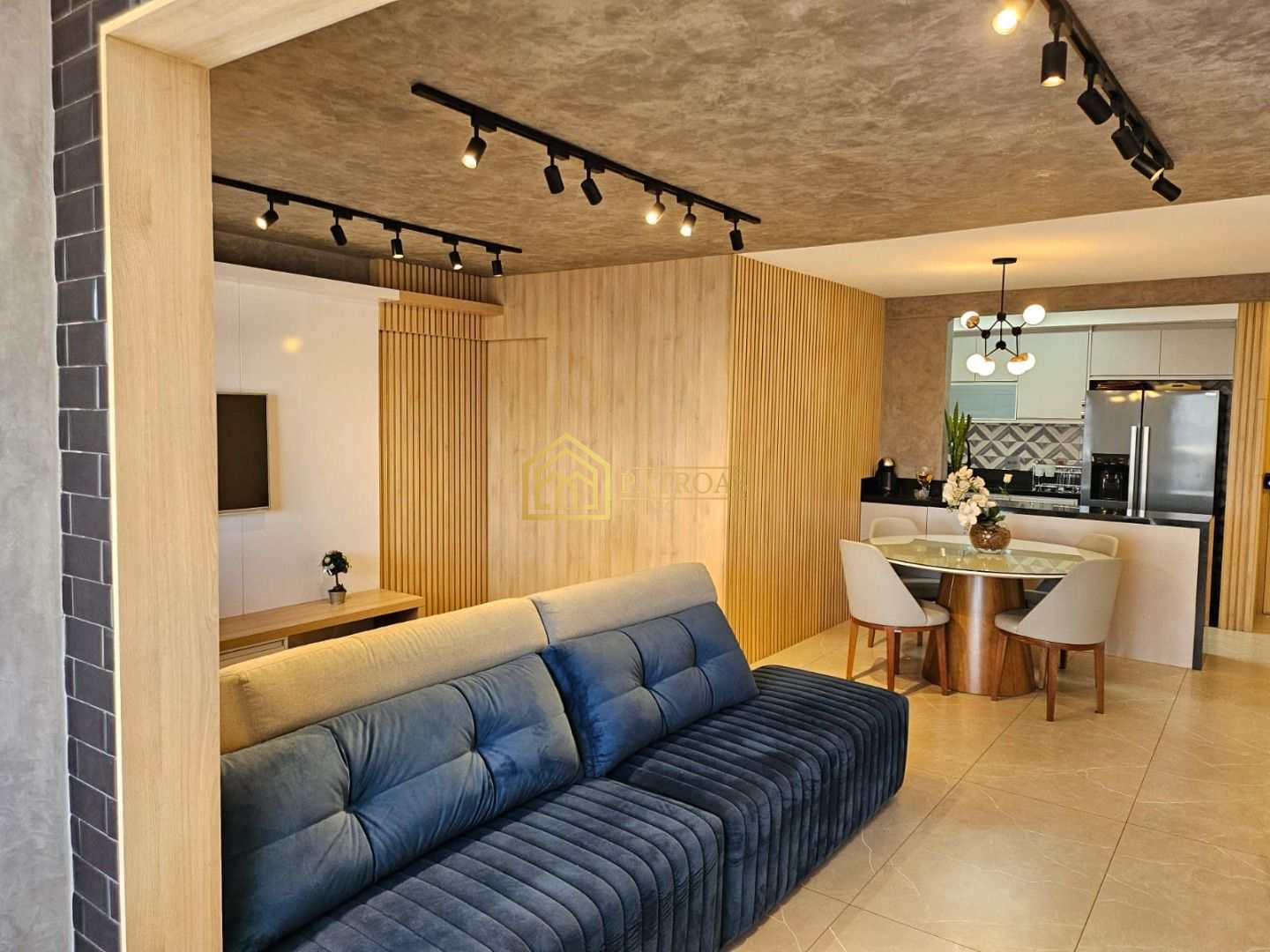 Apartamento à venda com 3 quartos, 115m² - Foto 2