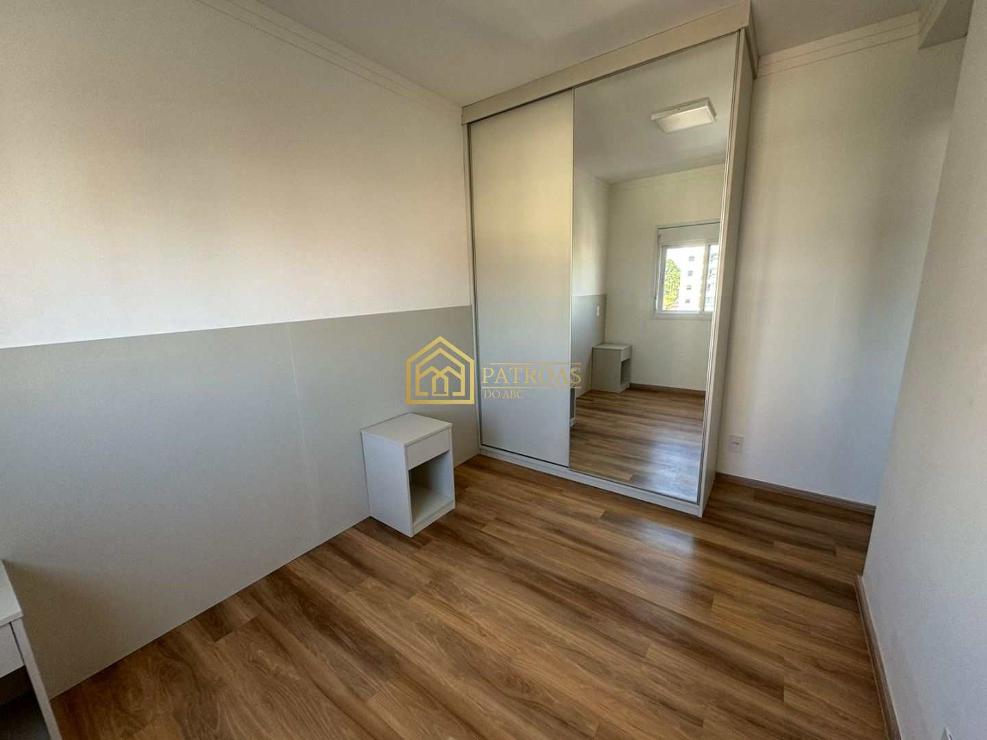 Apartamento à venda com 2 quartos, 55m² - Foto 13