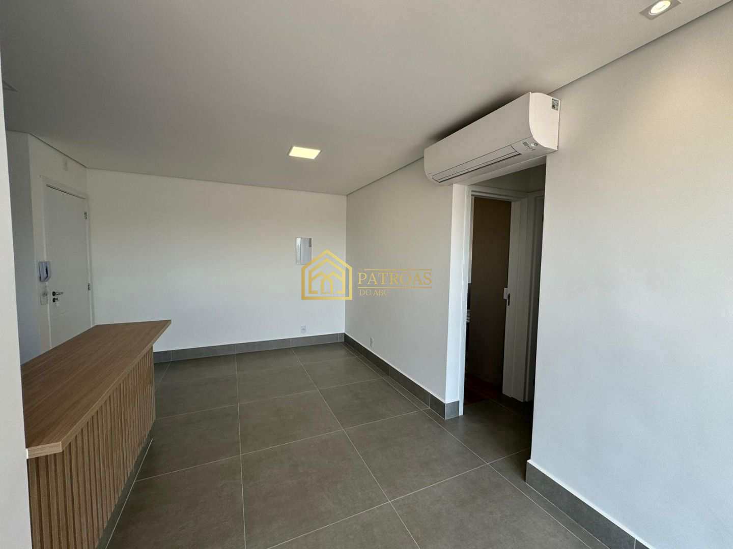 Apartamento à venda com 2 quartos, 55m² - Foto 3