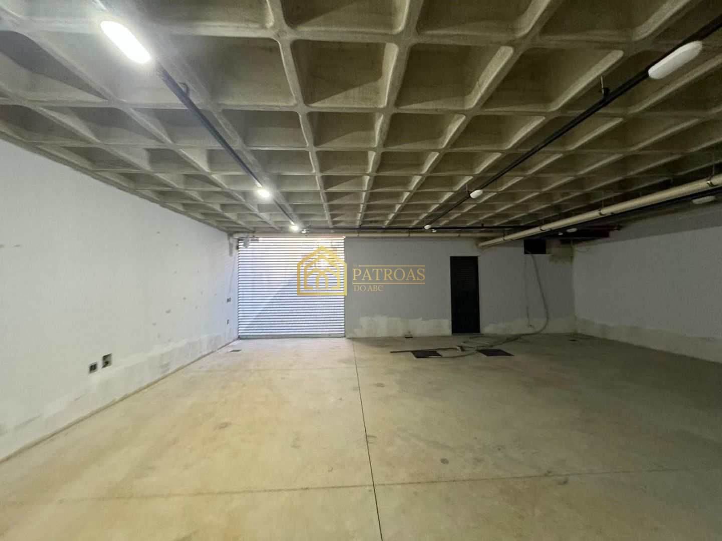 Prédio Inteiro para alugar, 960m² - Foto 17