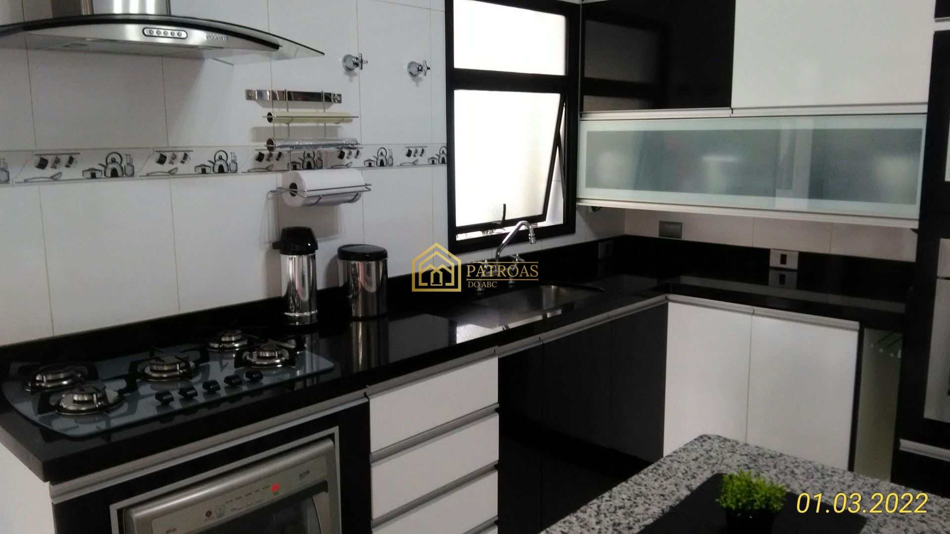 Apartamento à venda com 4 quartos, 145m² - Foto 11