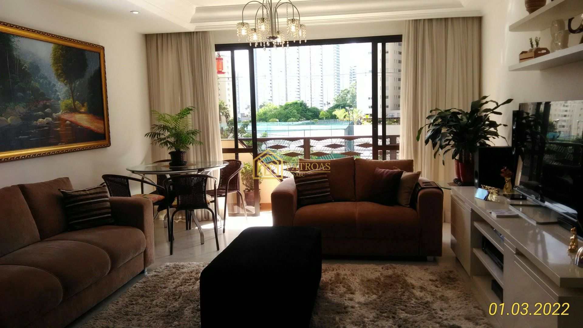 Apartamento à venda com 4 quartos, 145m² - Foto 1