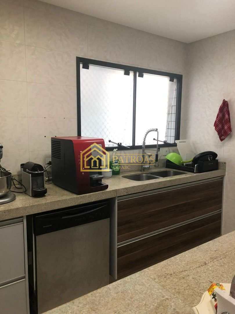 Apartamento à venda com 3 quartos, 206m² - Foto 3