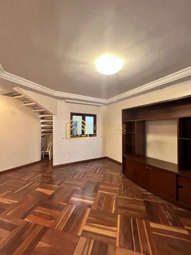 Sobrado à venda com 3 quartos, 291m² - Foto 4