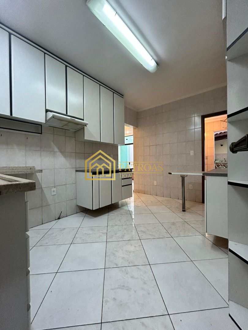 Sobrado à venda com 3 quartos, 291m² - Foto 49