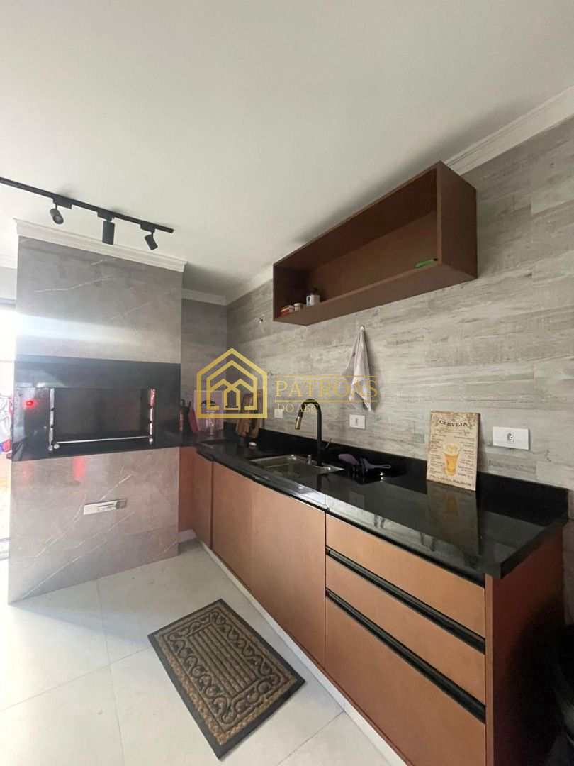 Sobrado à venda com 2 quartos, 250m² - Foto 4