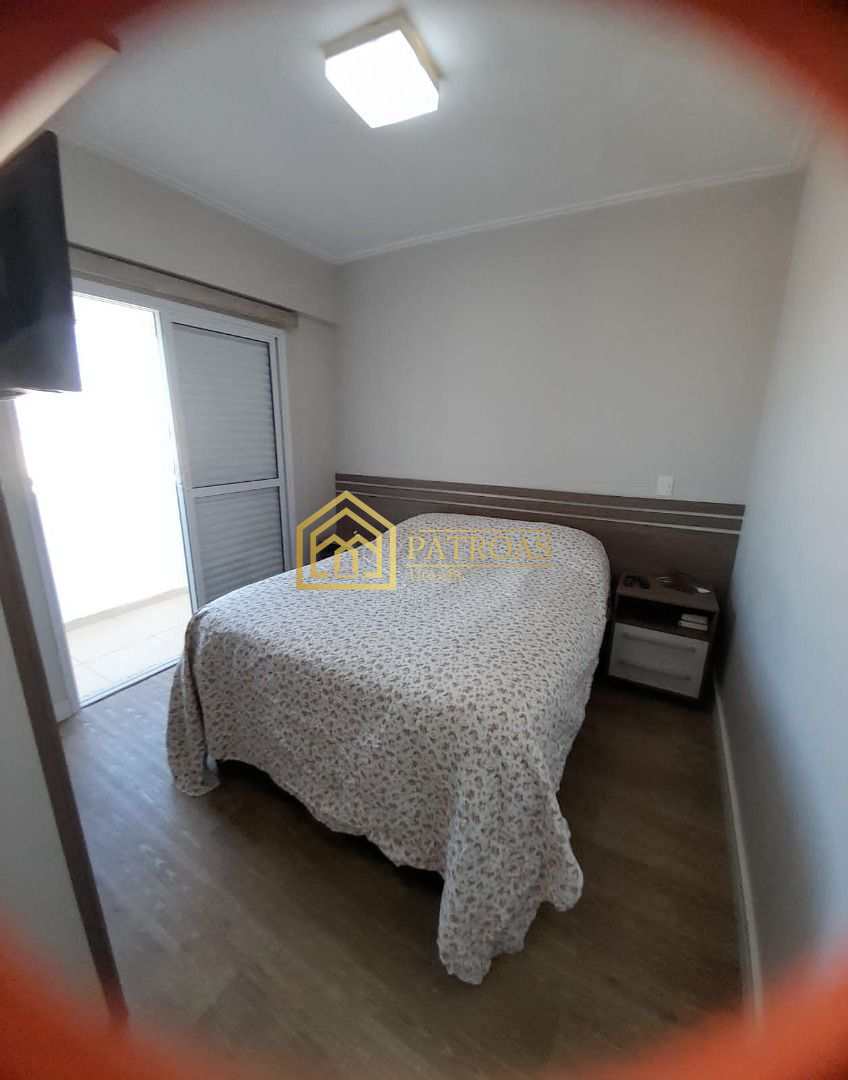 Apartamento à venda com 2 quartos, 65m² - Foto 17