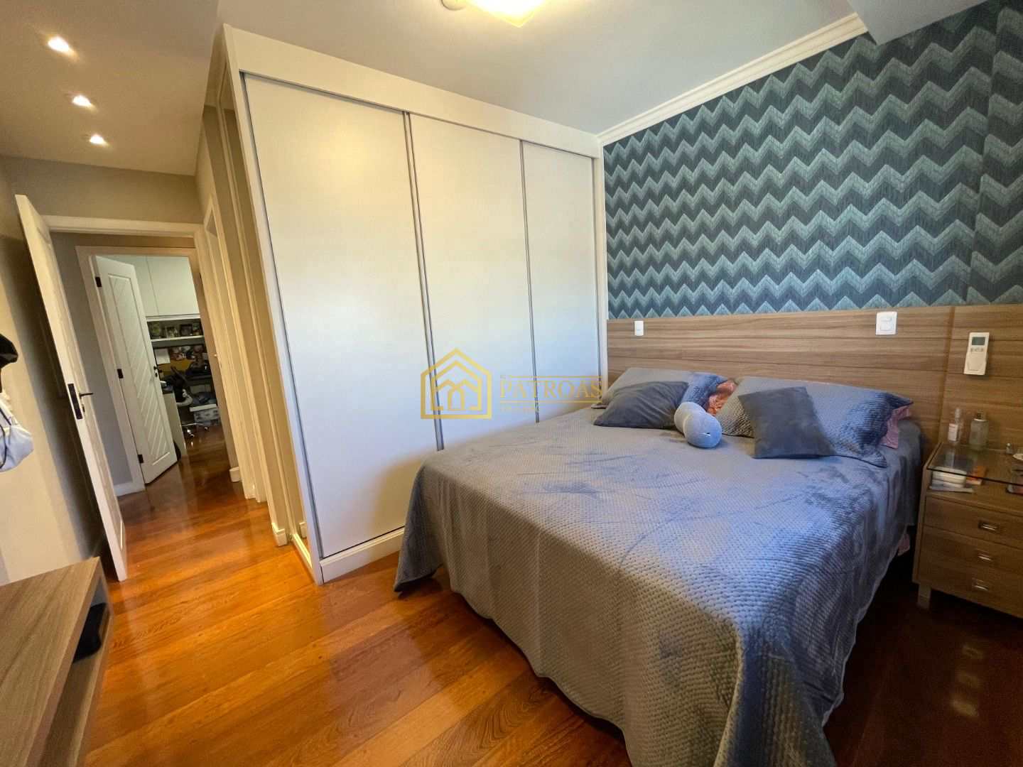 Apartamento à venda com 3 quartos, 96m² - Foto 15