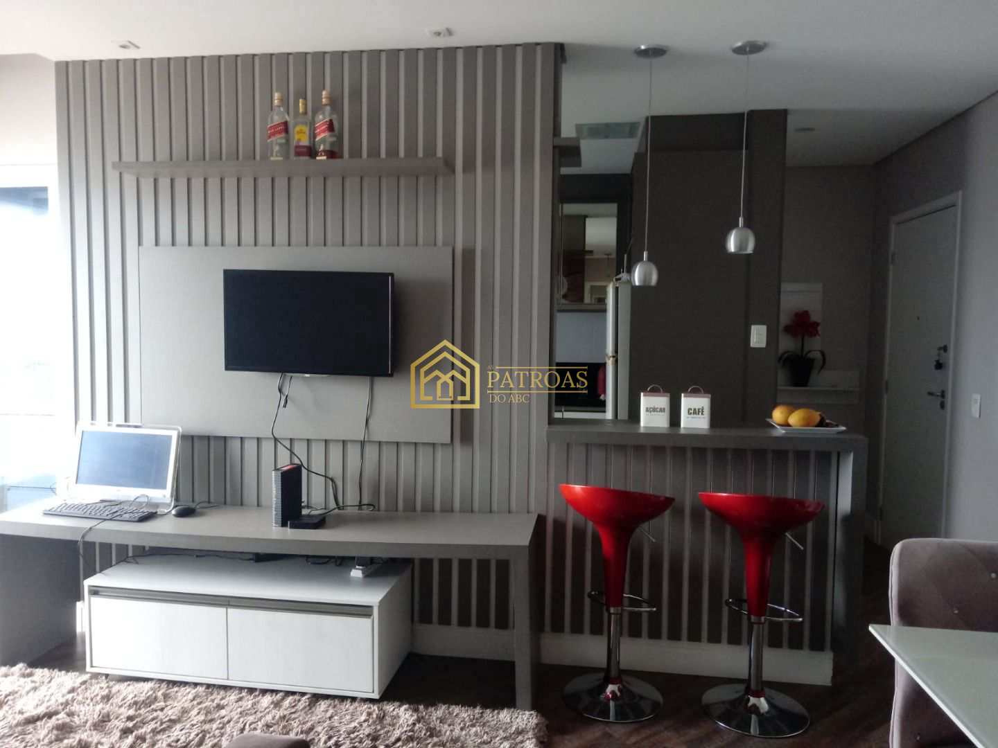 Apartamento à venda com 2 quartos, 74m² - Foto 1