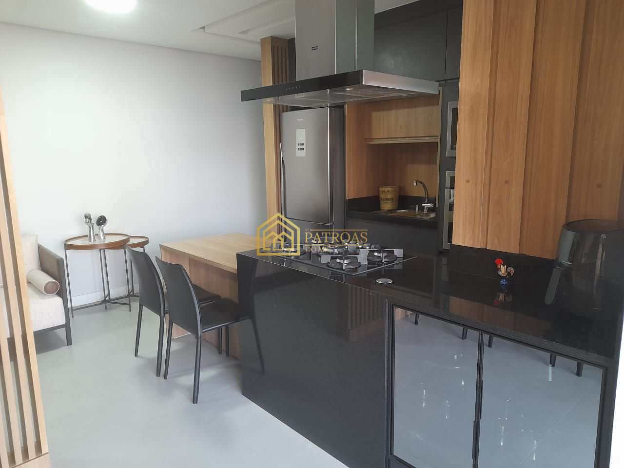 Apartamento à venda com 2 quartos, 72m² - Foto 3