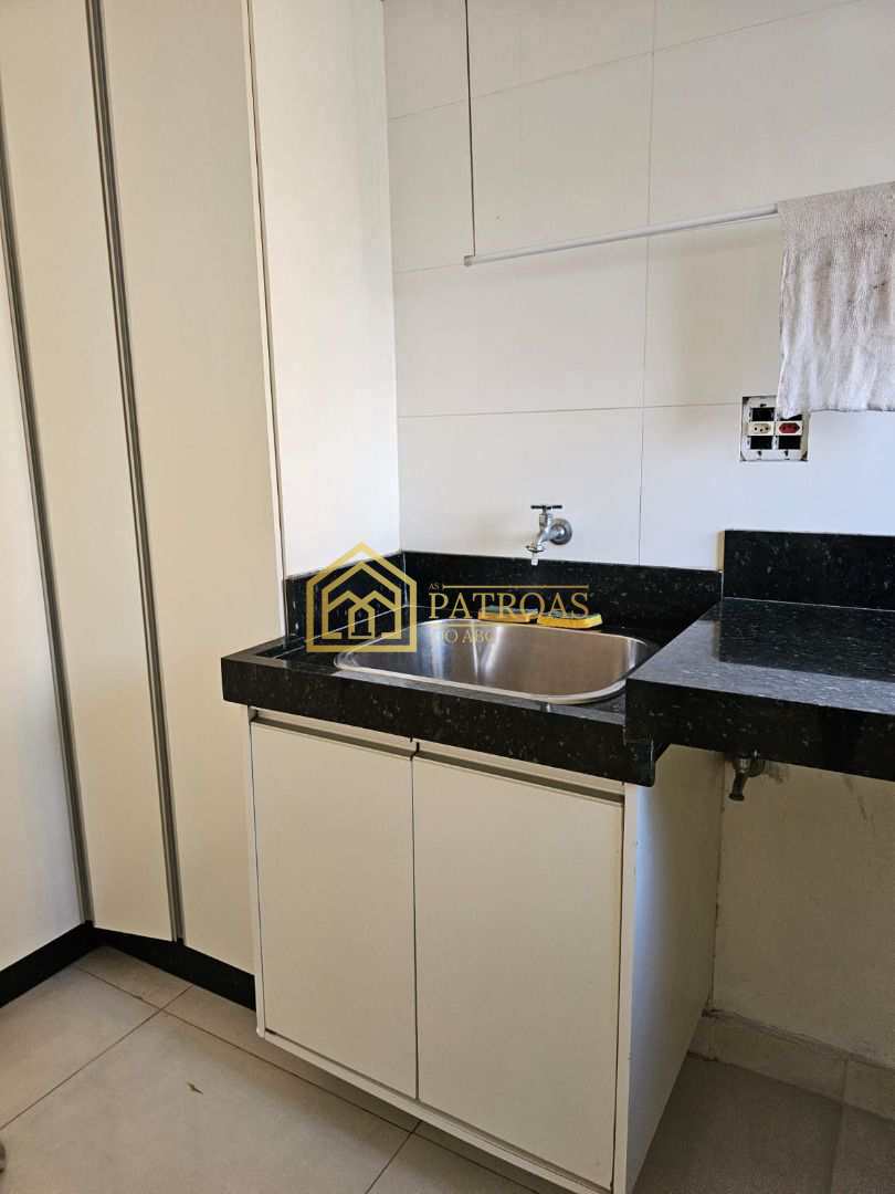 Apartamento para alugar com 4 quartos, 140m² - Foto 23