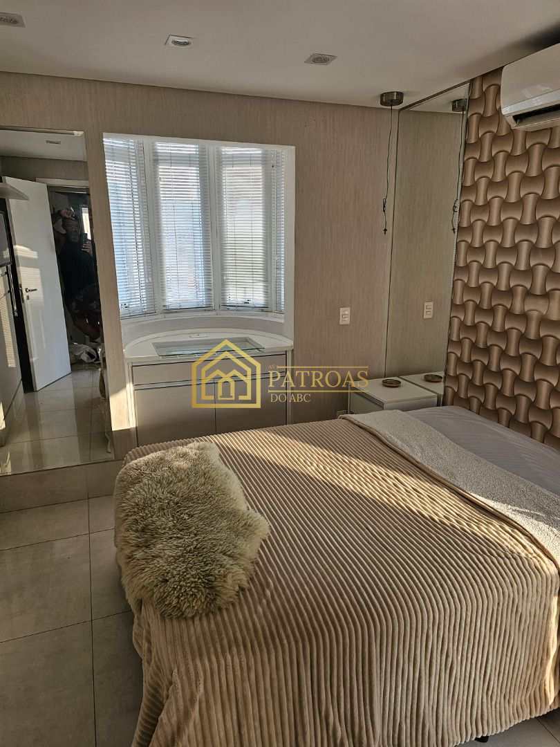 Apartamento para alugar com 4 quartos, 140m² - Foto 15