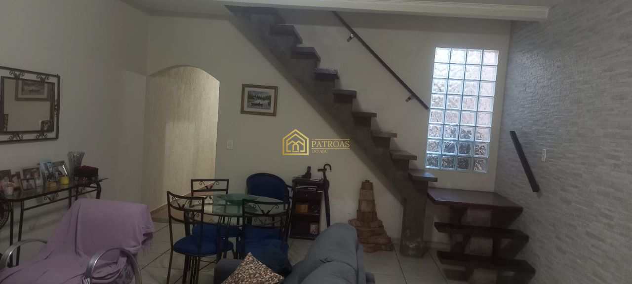 Sobrado à venda com 5 quartos, 193m² - Foto 1