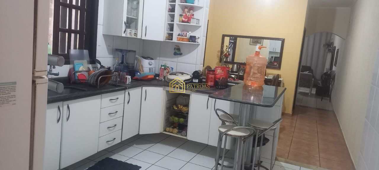 Sobrado à venda com 5 quartos, 193m² - Foto 4