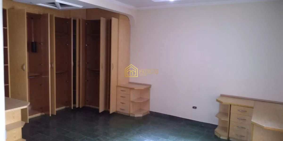 Sobrado à venda com 4 quartos, 324m² - Foto 5