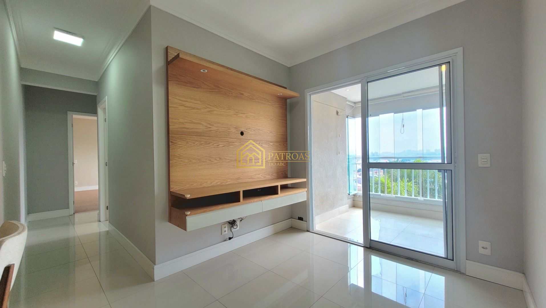 Apartamento à venda com 2 quartos, 77m² - Foto 6