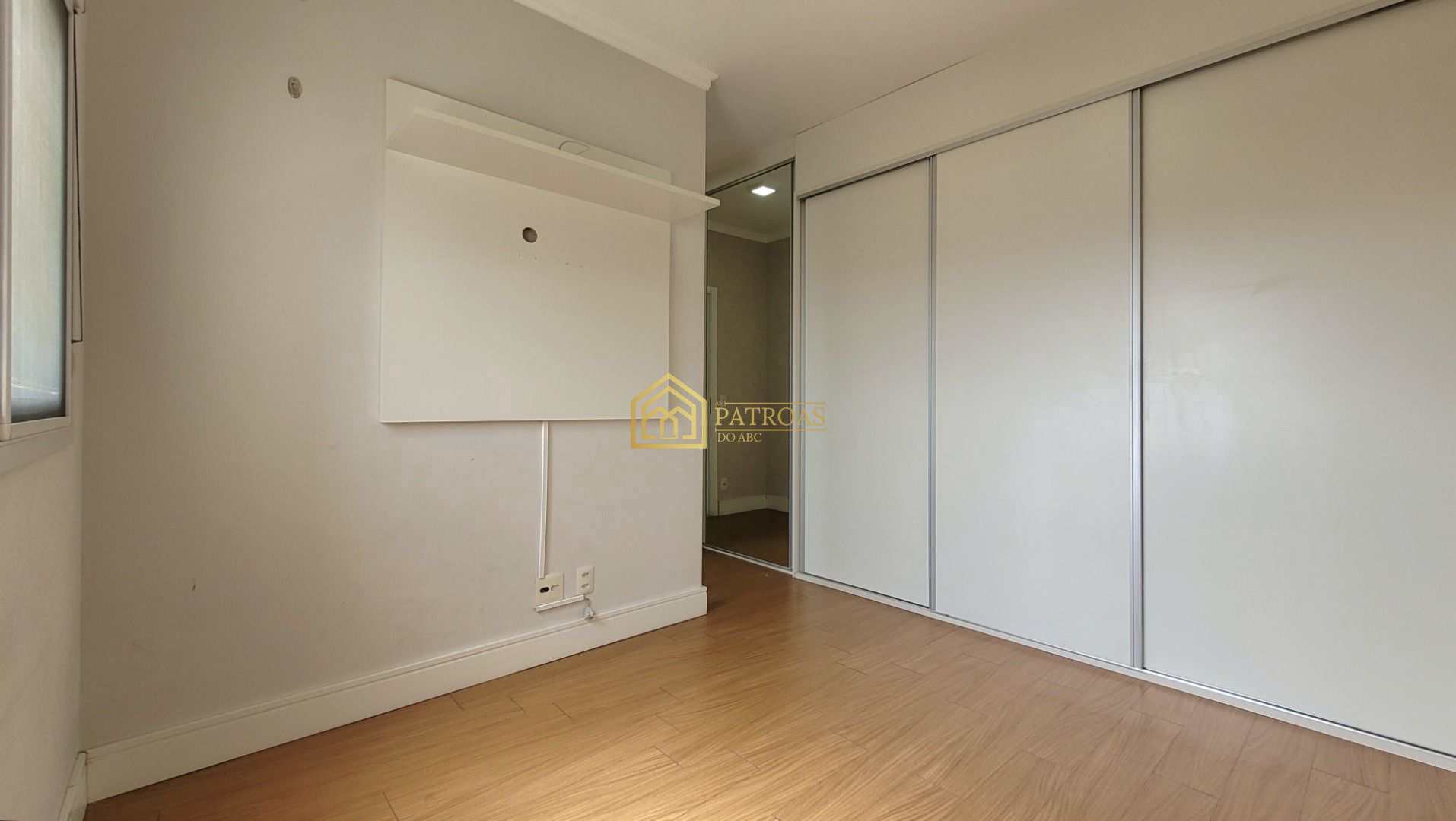 Apartamento à venda com 2 quartos, 77m² - Foto 28