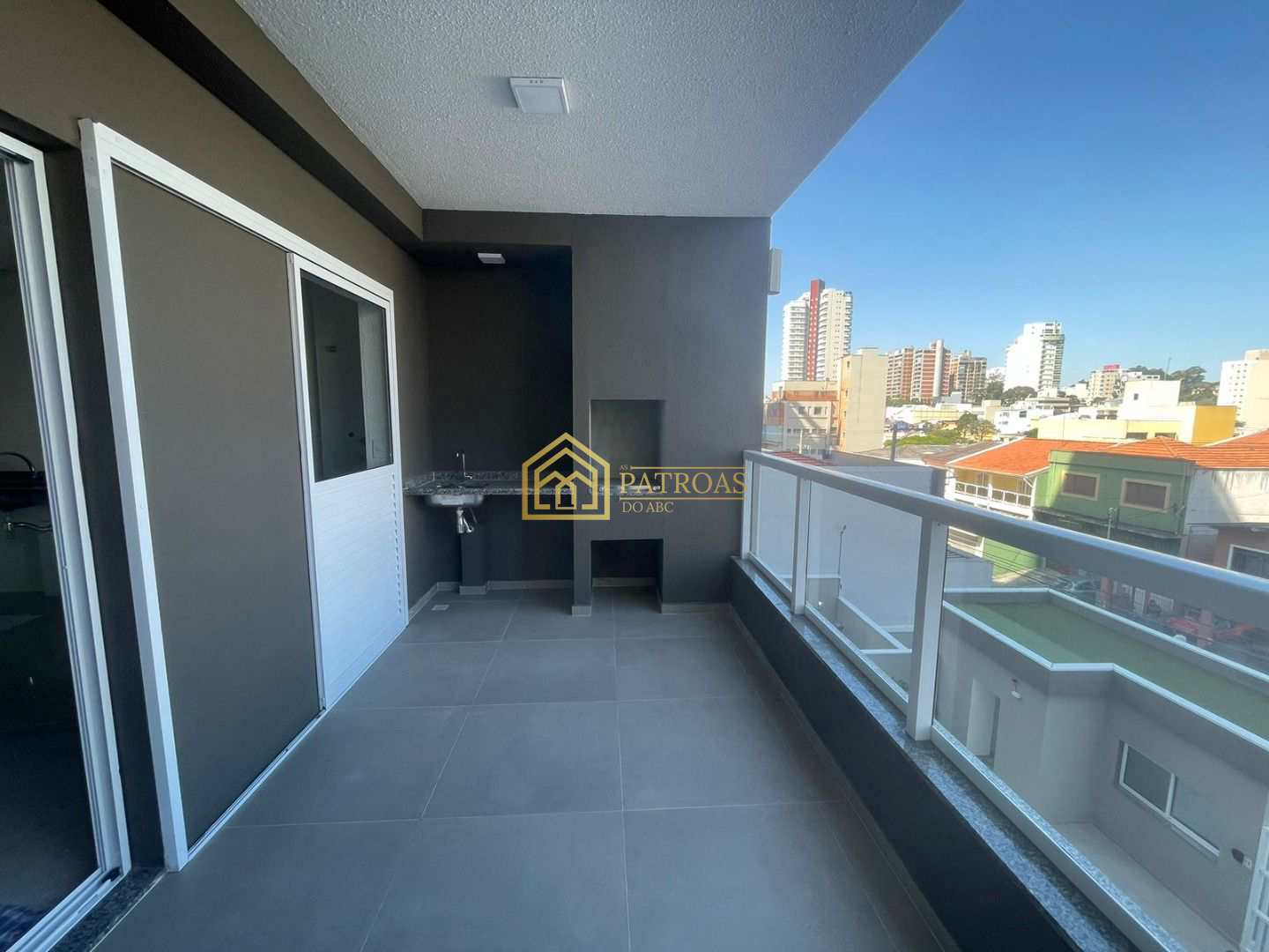 Apartamento à venda com 3 quartos, 77m² - Foto 3