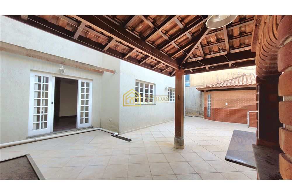 Casa à venda com 4 quartos, 336m² - Foto 28