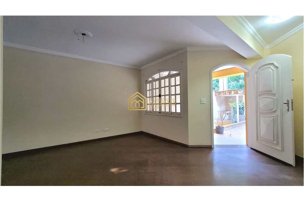 Casa à venda com 4 quartos, 336m² - Foto 2