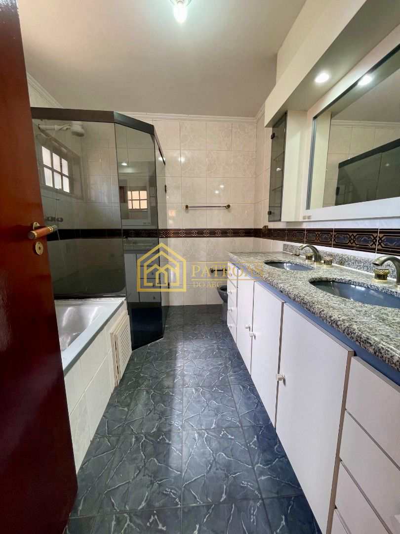 Sobrado à venda com 4 quartos, 361m² - Foto 24