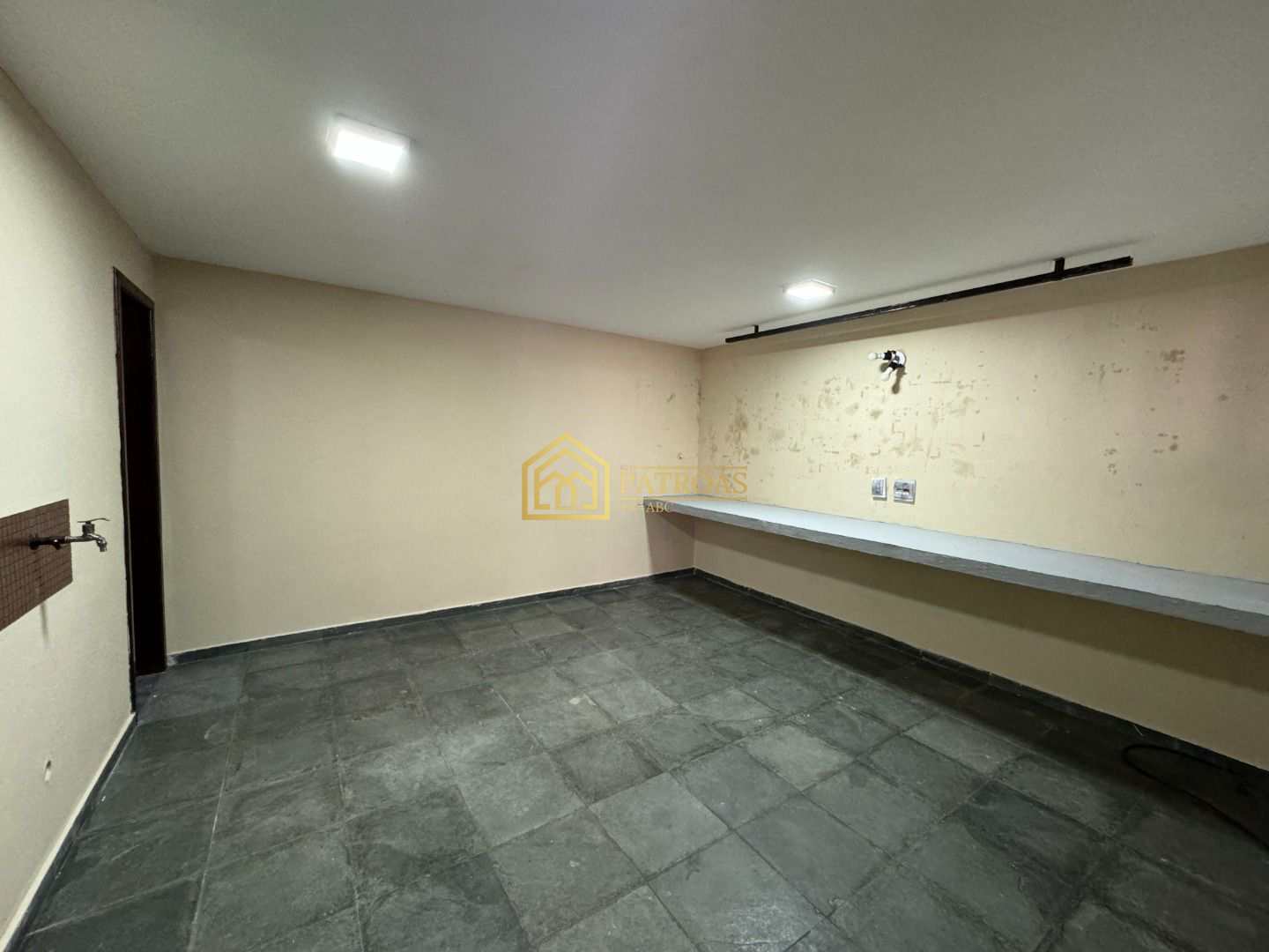 Sobrado à venda com 4 quartos, 361m² - Foto 38