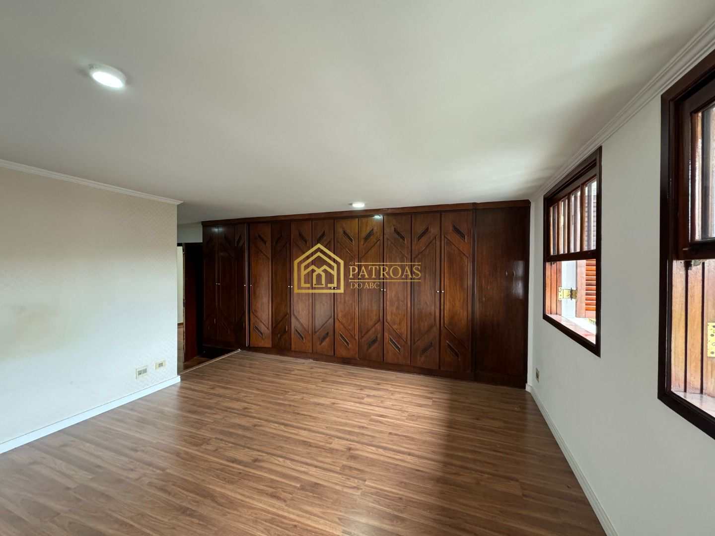 Sobrado à venda com 4 quartos, 361m² - Foto 20