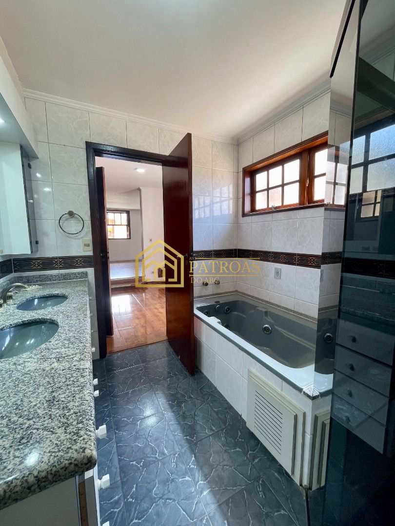 Sobrado à venda com 4 quartos, 361m² - Foto 26